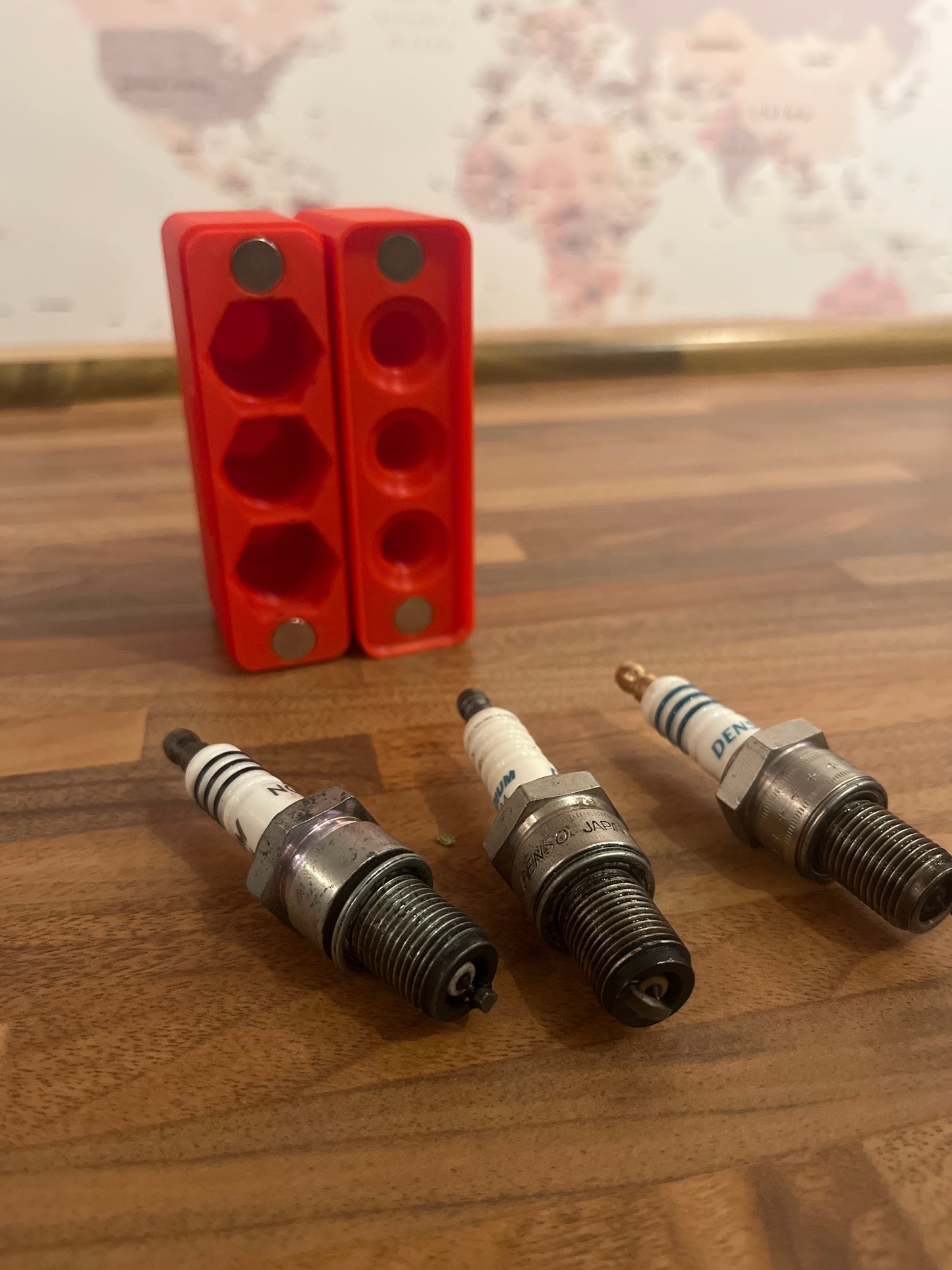 💥 3D Printed Spark Plug Case — Magnetic Closure