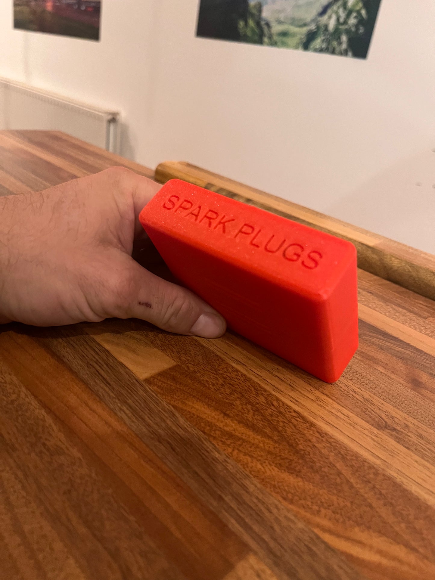 💥 3D Printed Spark Plug Case — Magnetic Closure
